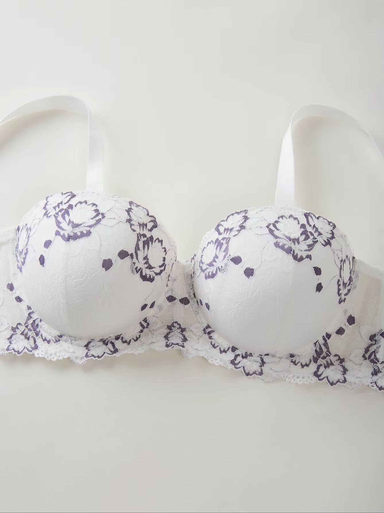 Plus Size Lace & Embroidery Wo - Minimizer Bra Women reseña y precio